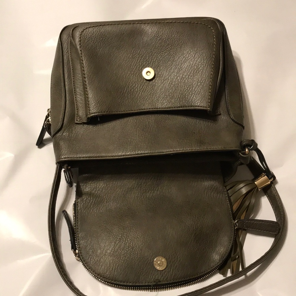 Olive Cross Body - Picture 5 of 8